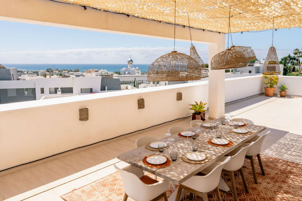 Top Floor Apartment Estepona Málaga - image 6