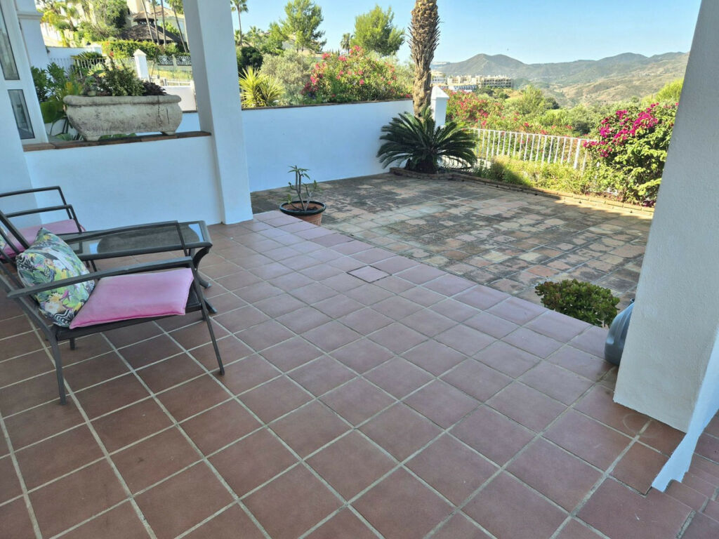 Semi-Detached House Alhaurin Golf Málaga - image 5