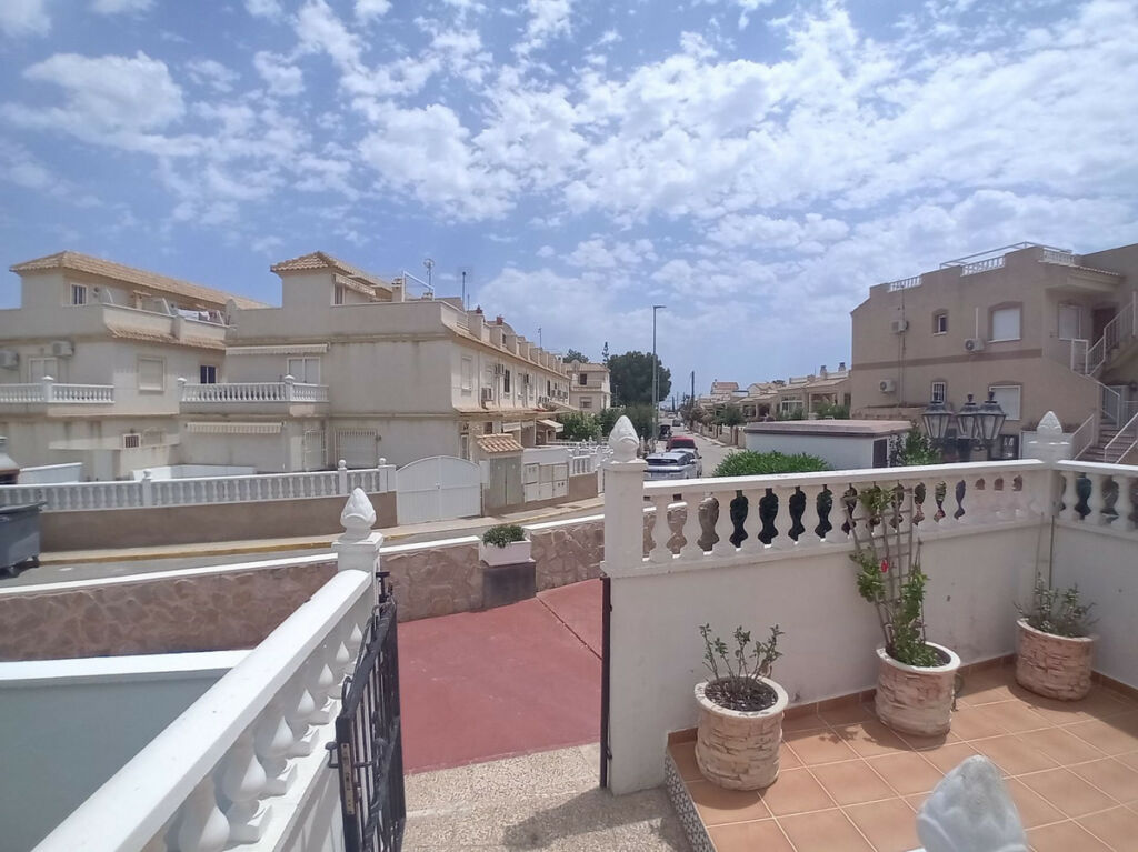 Townhouse Algorfa Alicante - image 2