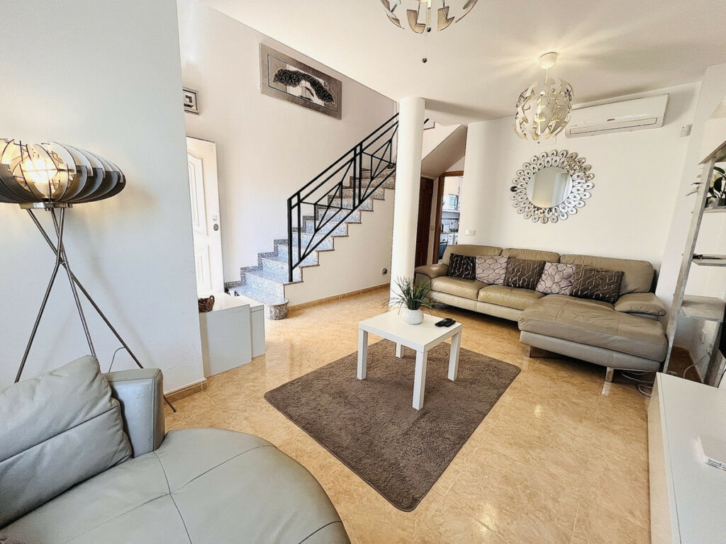 Townhouse Cabo Roig Alicante - image 5
