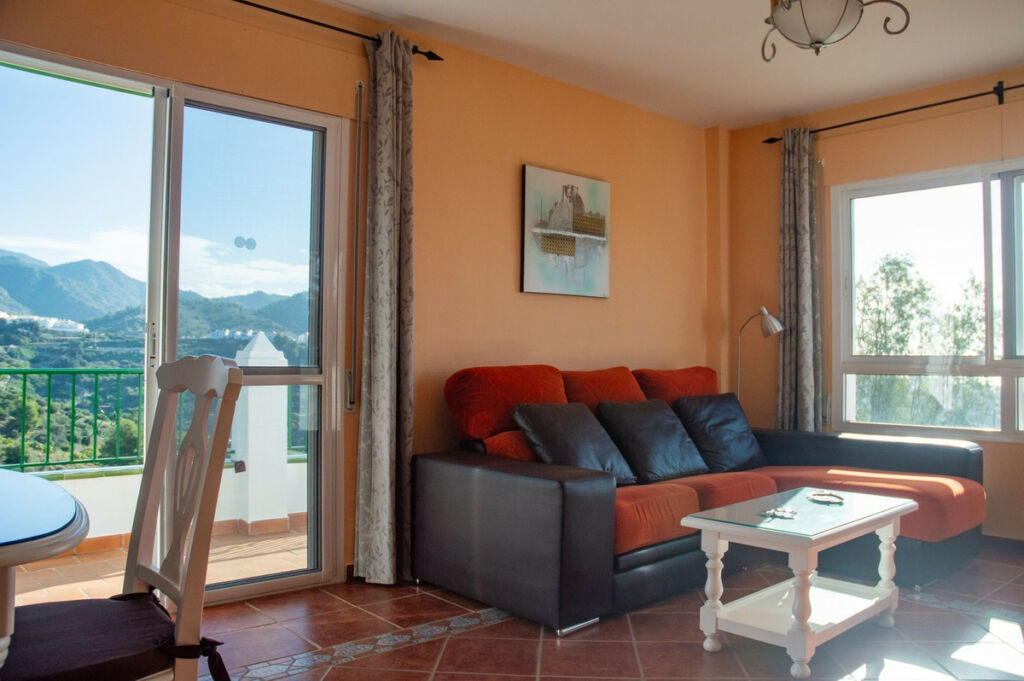Detached Villa Frigiliana Málaga - image 5