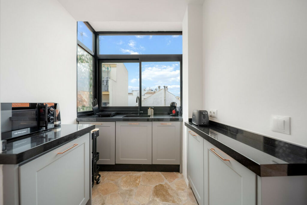 Top Floor Apartment Fuengirola Málaga - image 6