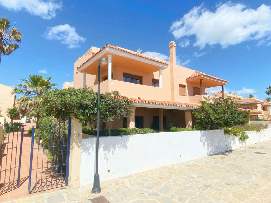 Townhouse Casares Playa Málaga - image 5