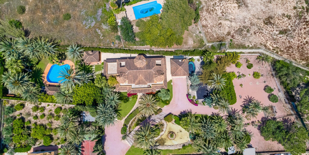 Detached Villa Elche Alicante - image 5