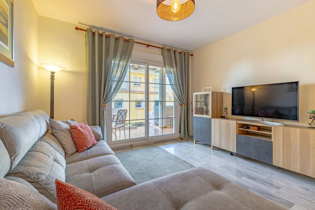Ground Floor Apartment Cabopino Málaga - image 5