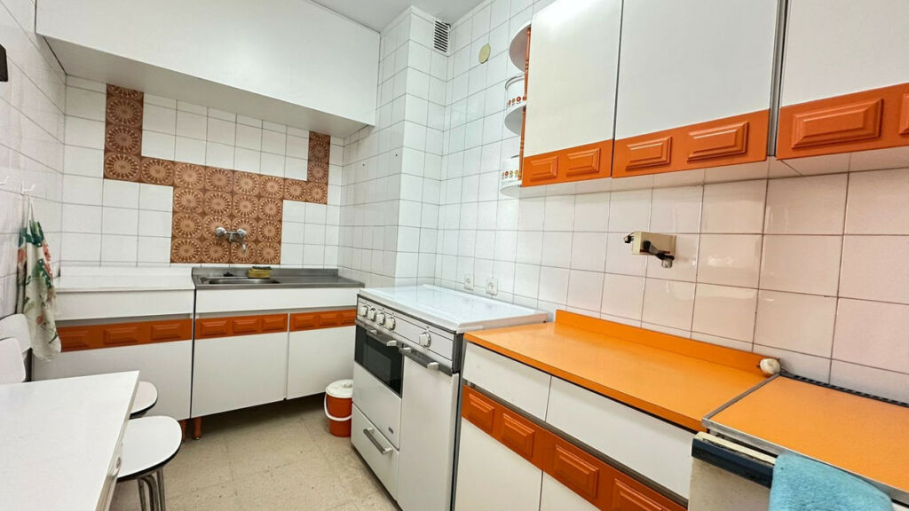 Middle Floor Apartment Marbella Málaga - image 5