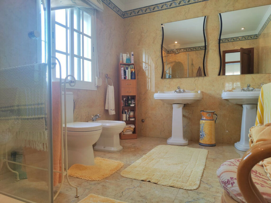 Detached Villa Alhaurín de la Torre Málaga - image 23