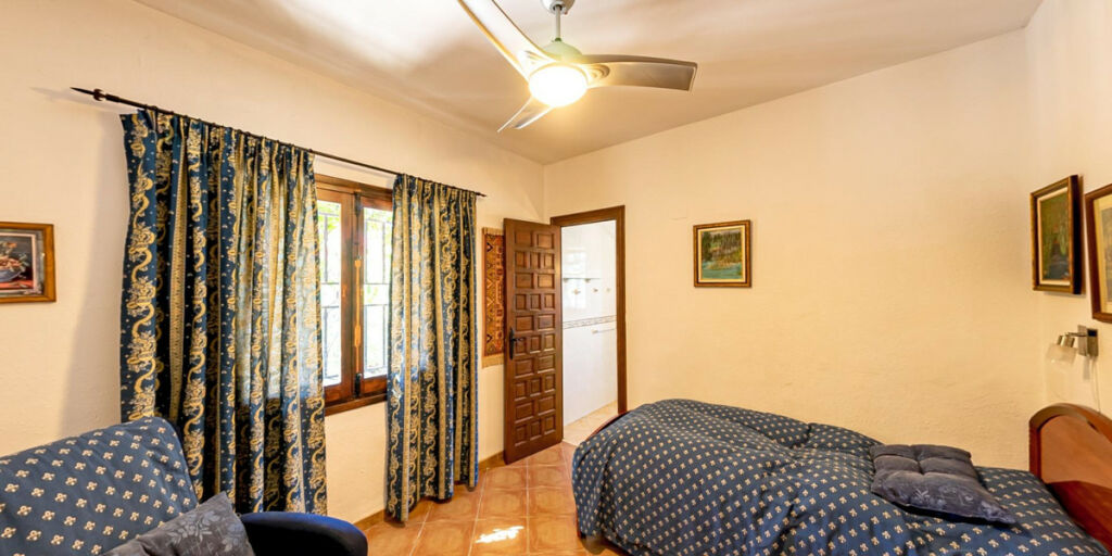 Detached Villa La Nucia Alicante - image 46
