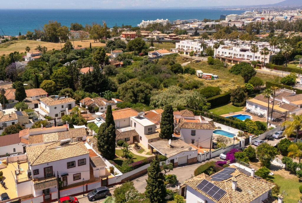 Detached Villa Río Real Málaga - image 51