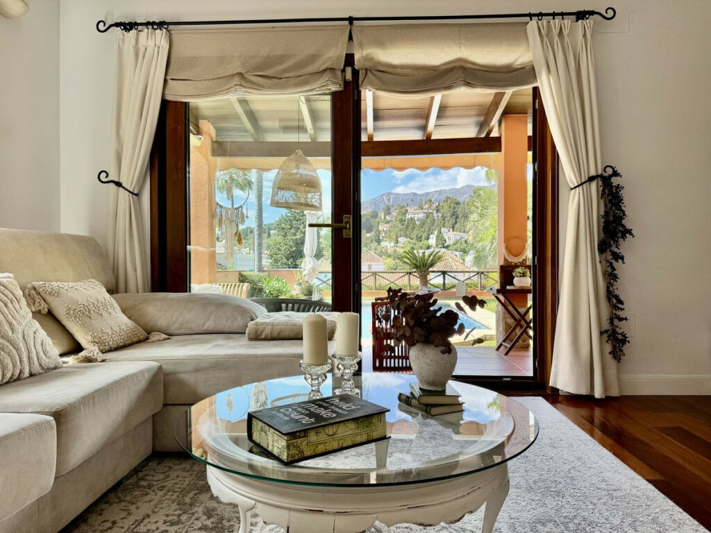 Detached Villa Sierrezuela Málaga - image 39