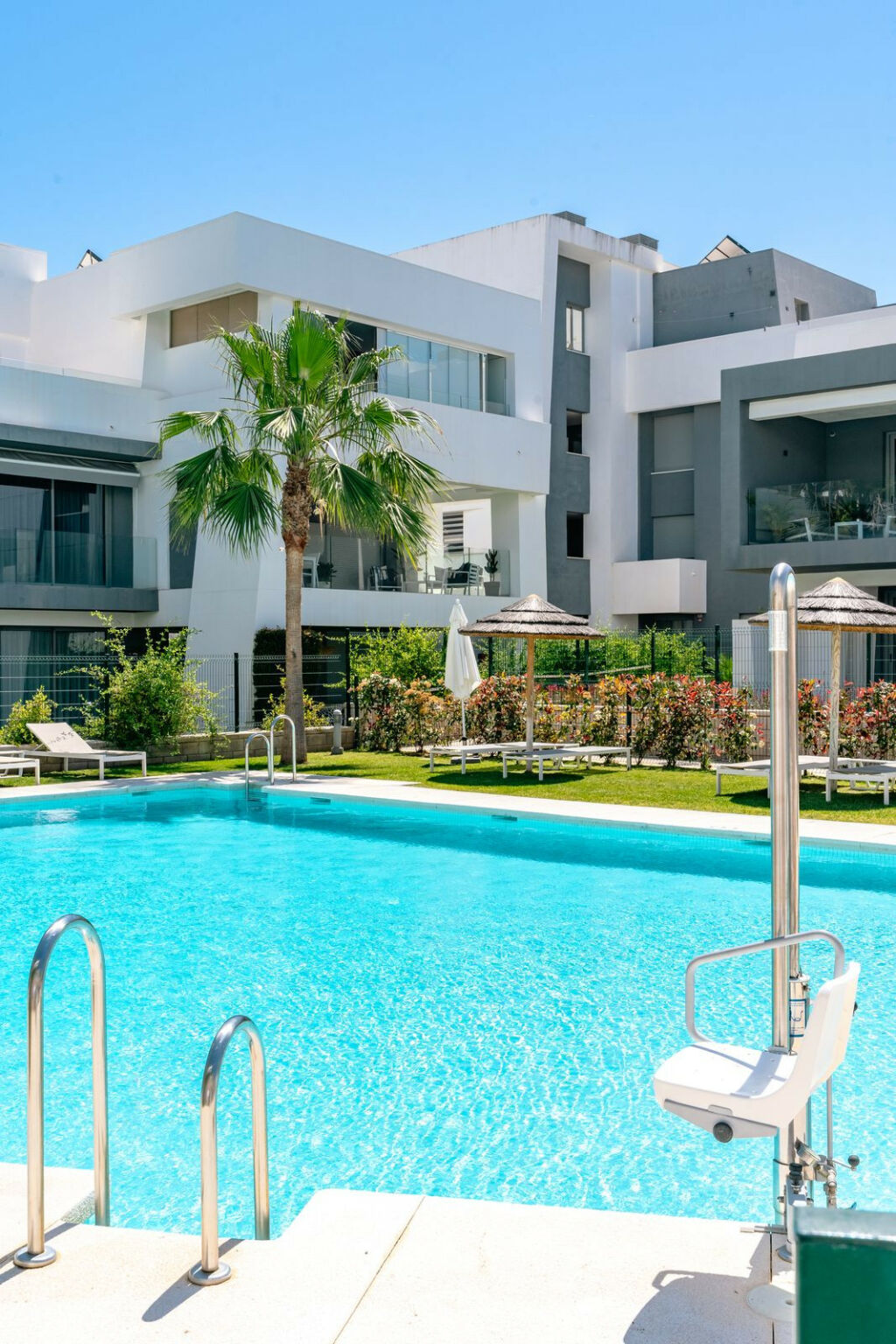 Top Floor Apartment Estepona Málaga - image 56