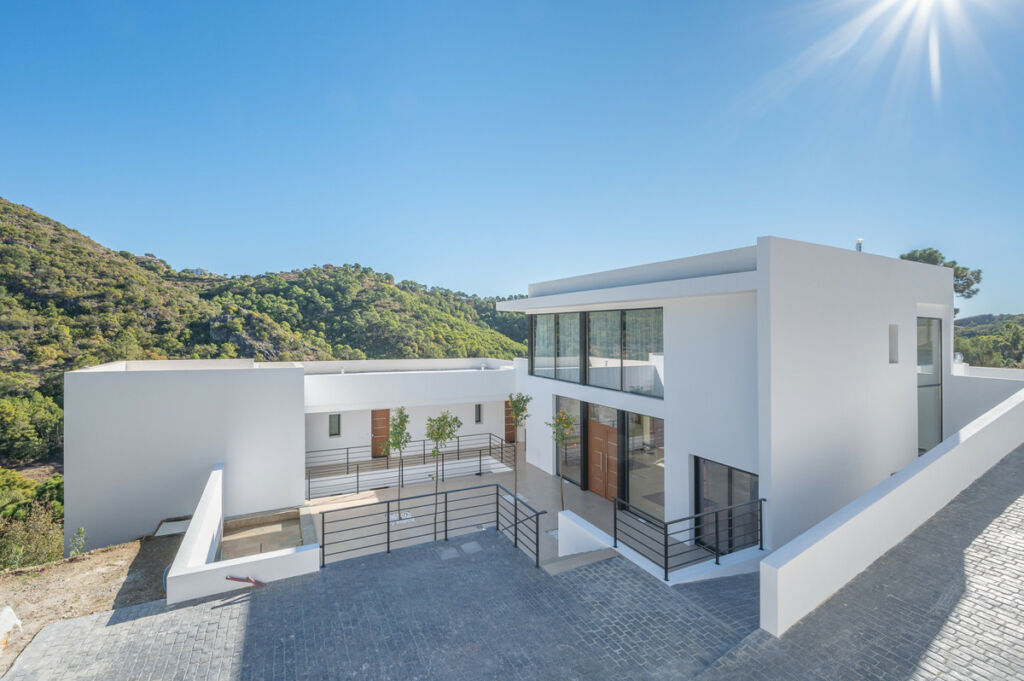 Detached Villa Benahavís Málaga - image 58
