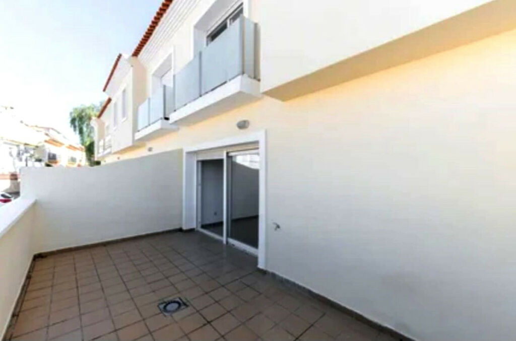 Townhouse Los Boliches Málaga - image 6