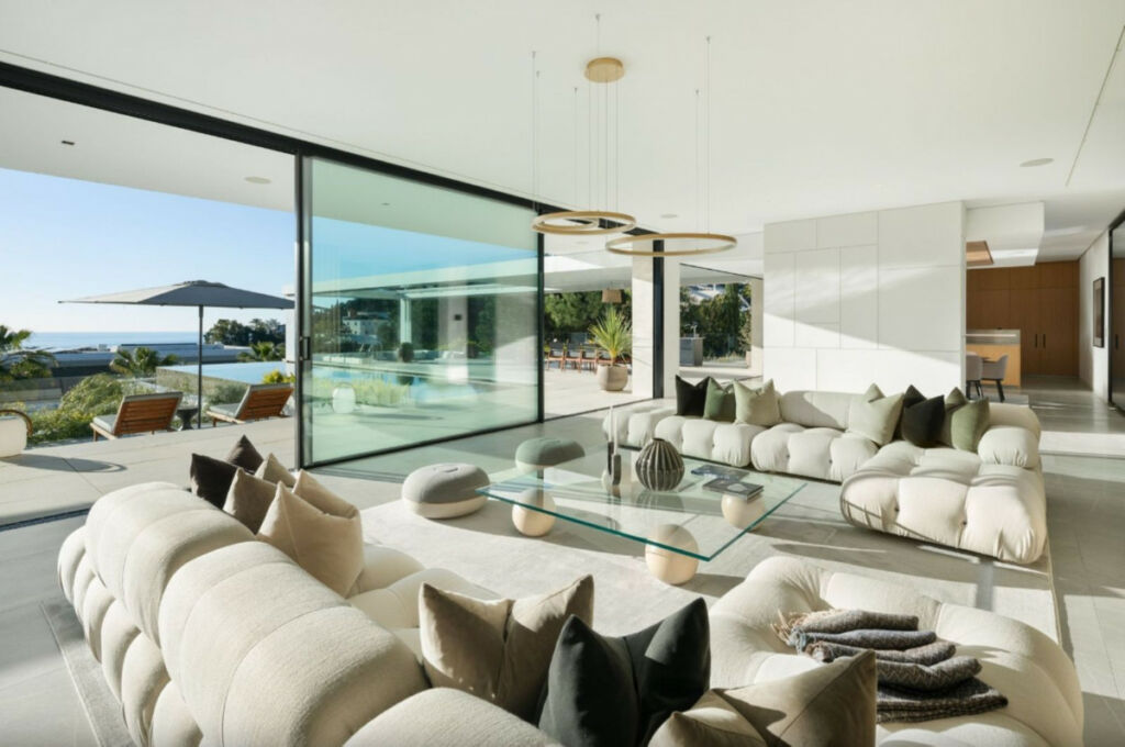 Detached Villa Benahavís Málaga - image 6