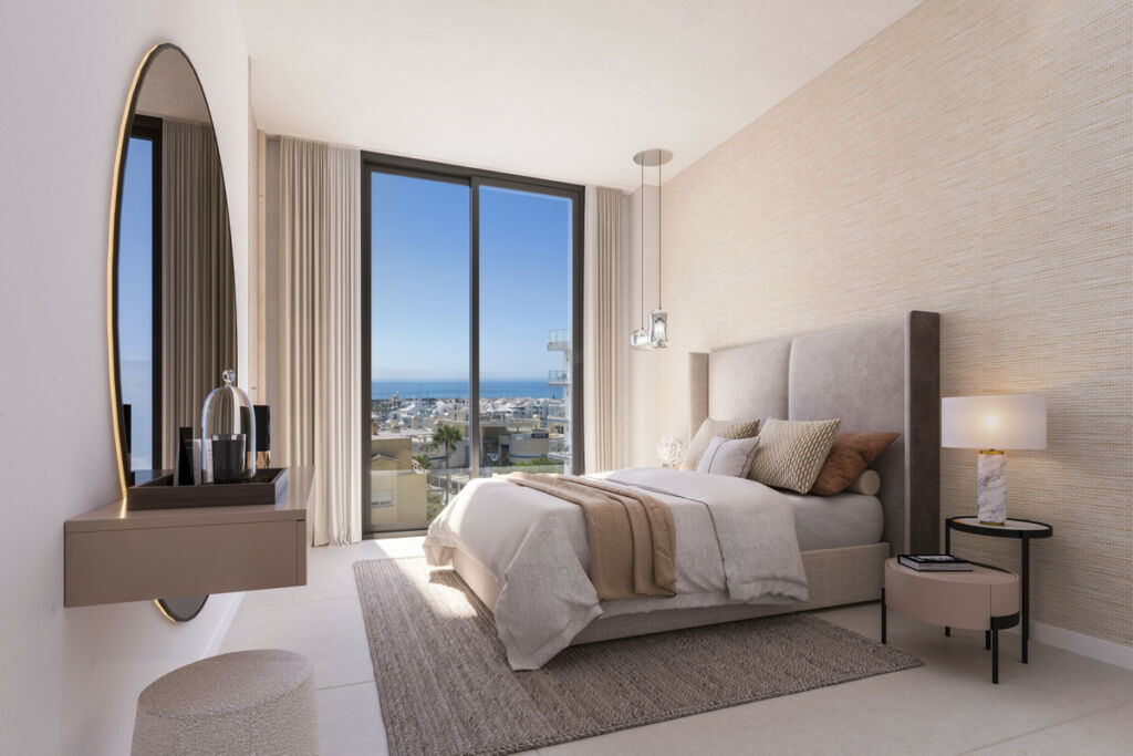 Middle Floor Apartment Benalmadena Málaga - image 6