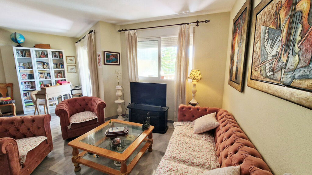 Middle Floor Apartment Arroyo de la Miel Málaga - image 6
