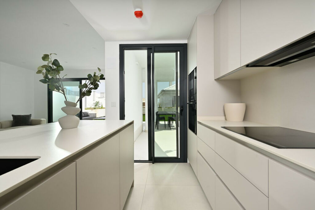 Ground Floor Apartment Fuengirola Málaga - image 6