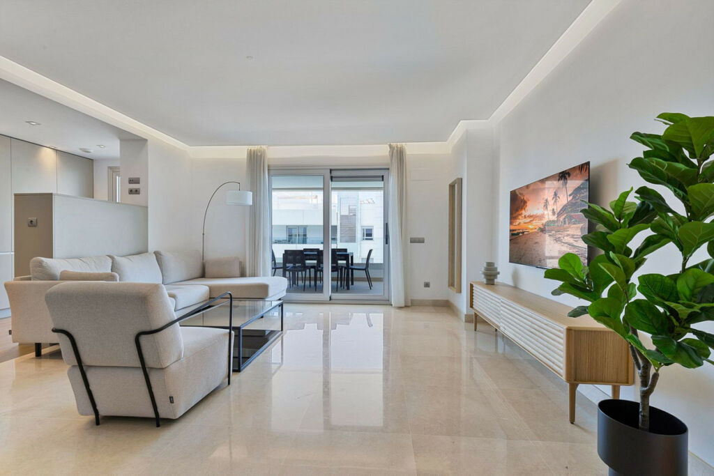 Middle Floor Apartment San Pedro de Alcántara Málaga - image 6