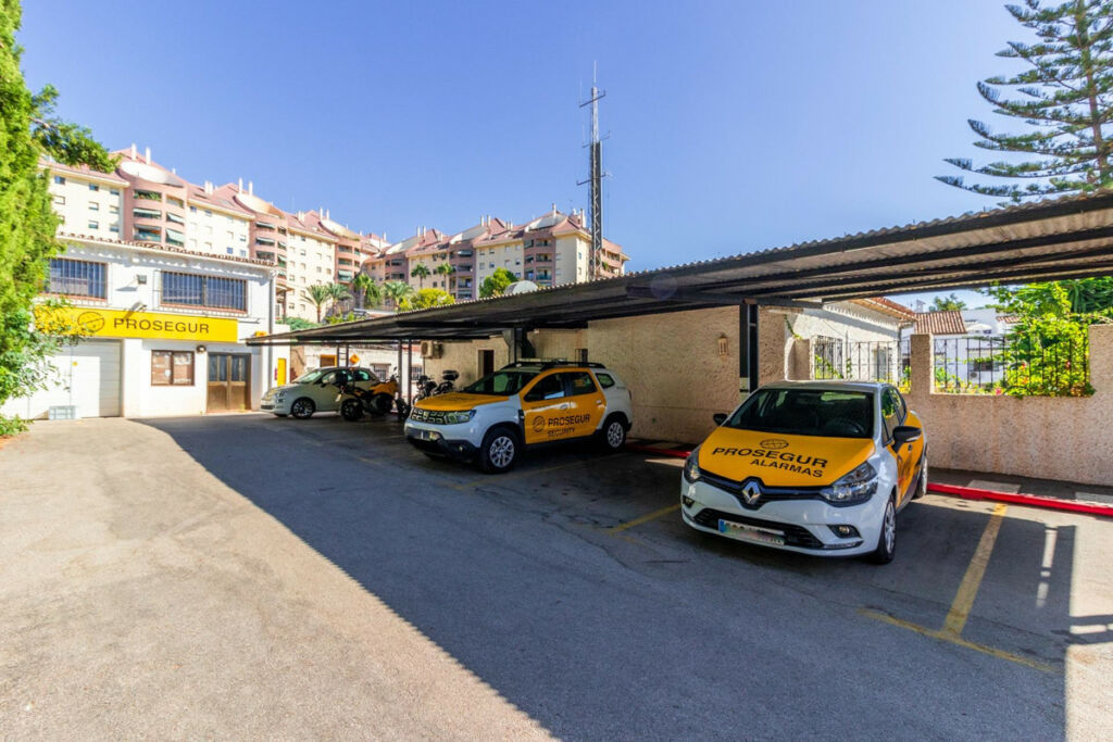 Detached Villa Marbella Málaga - image 6