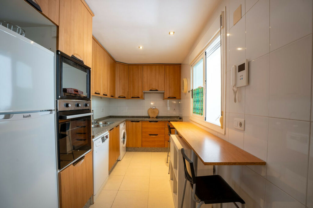Middle Floor Apartment Torrequebrada Málaga - image 6
