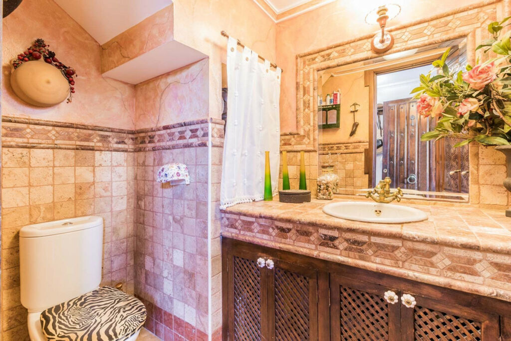 Townhouse Estepona Málaga - image 6
