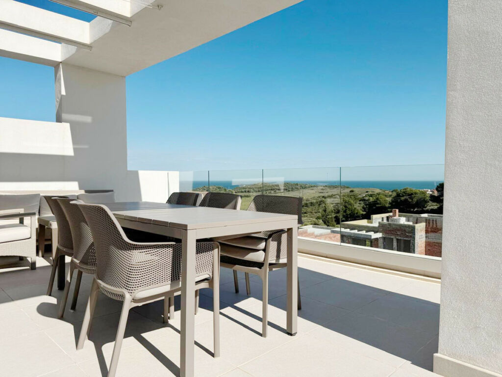 Penthouse Estepona Málaga - image 5