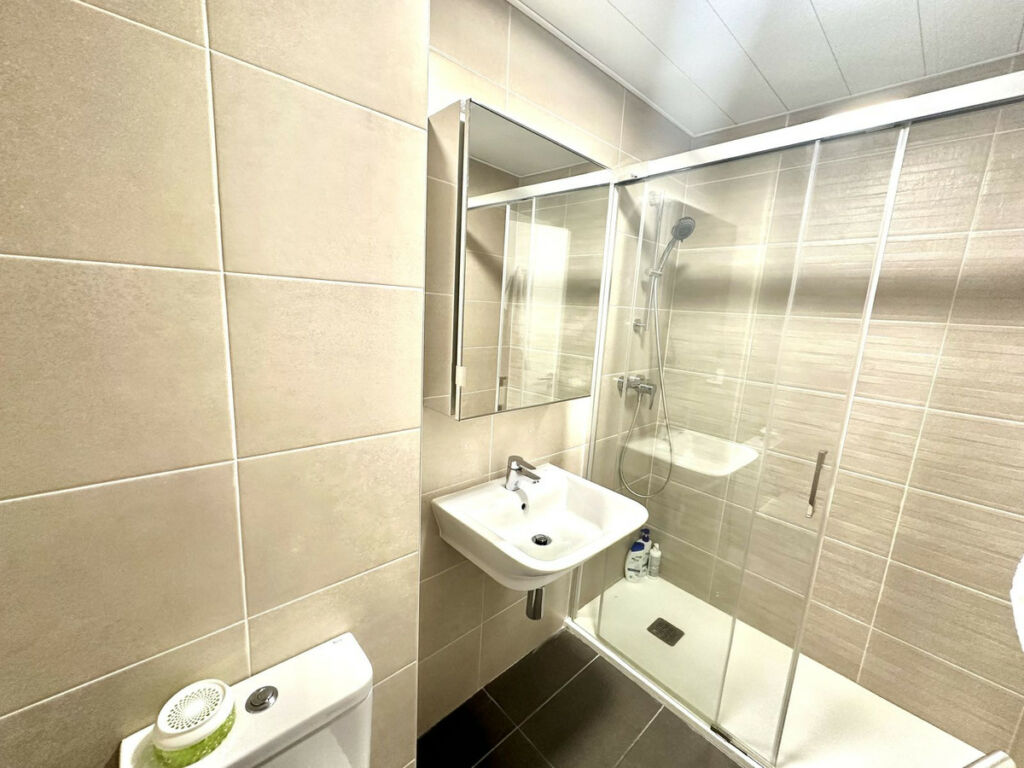 Middle Floor Apartment San Pedro de Alcántara Málaga - image 6