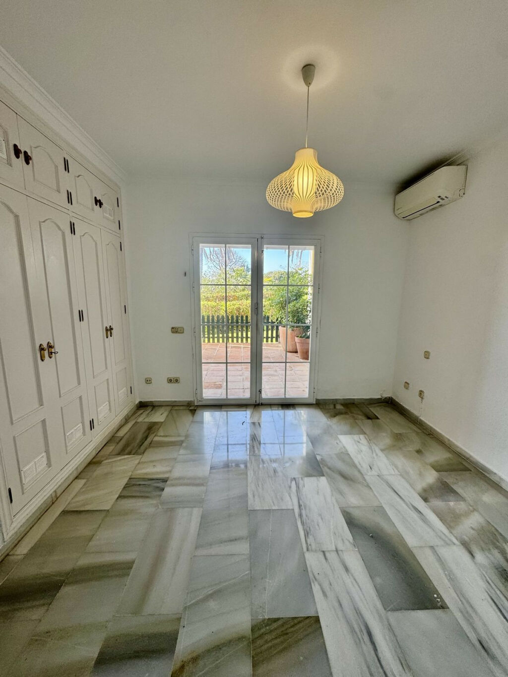 Townhouse Estepona Málaga - image 6