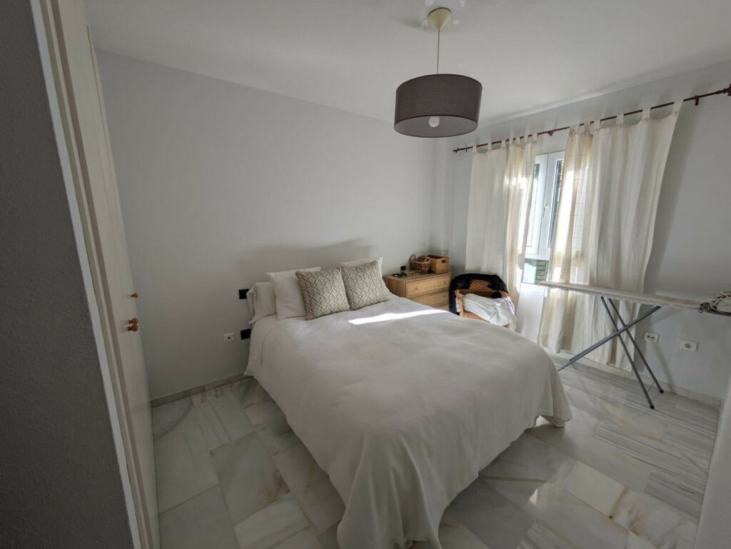 Middle Floor Apartment Torrequebrada Málaga - image 7