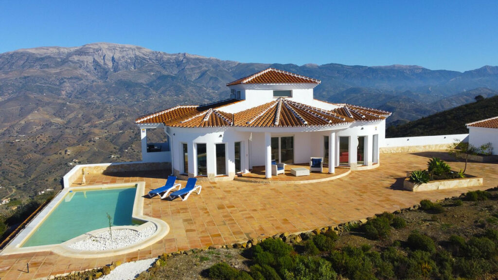 Detached Villa Arenas Málaga
