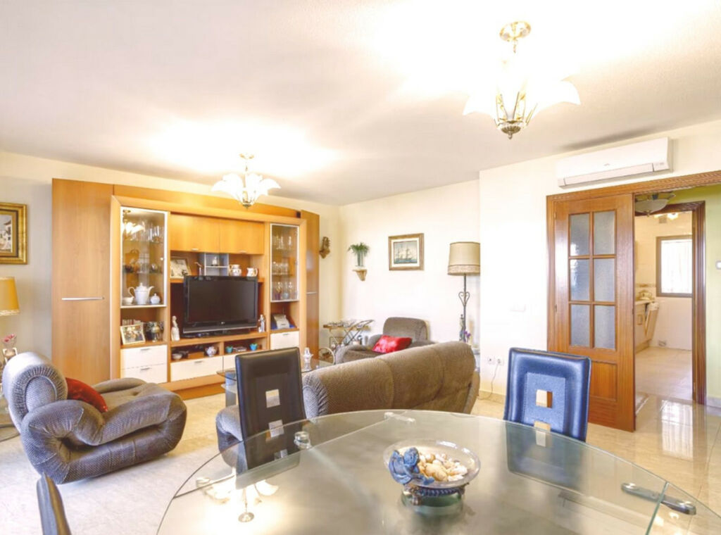 Middle Floor Apartment Fuengirola Málaga - image 6