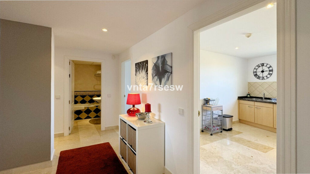 Middle Floor Apartment Riviera del Sol Málaga - image 6
