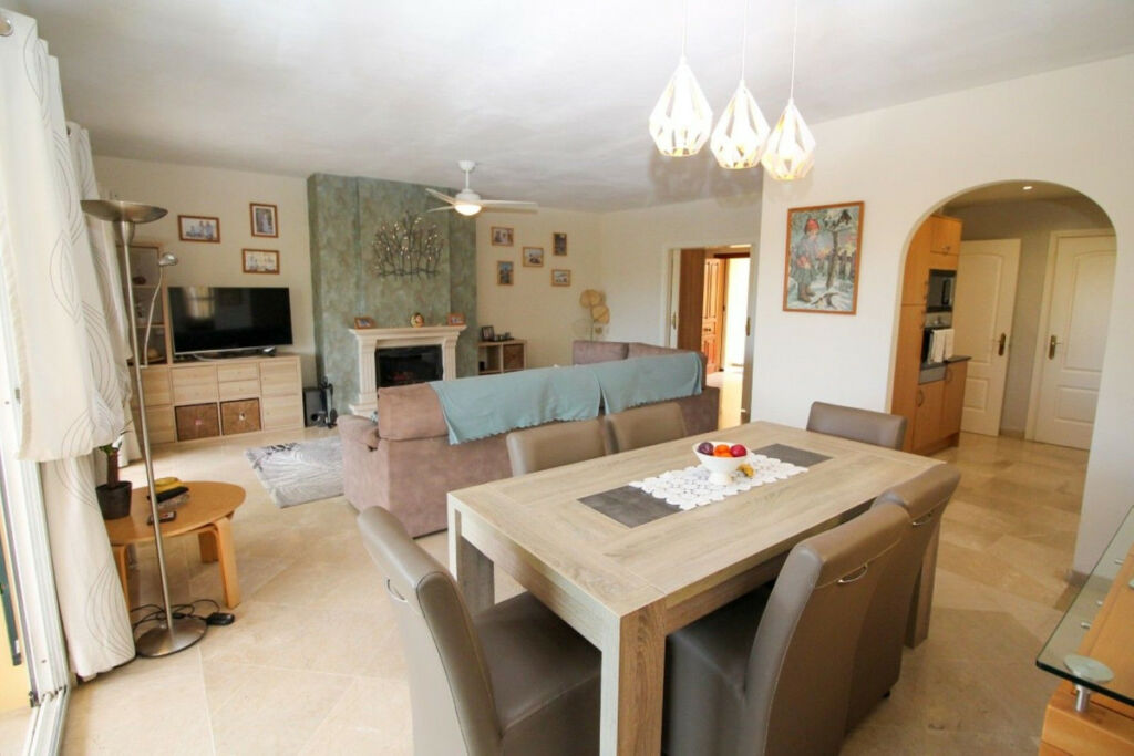 Townhouse Riviera del Sol Málaga - image 6