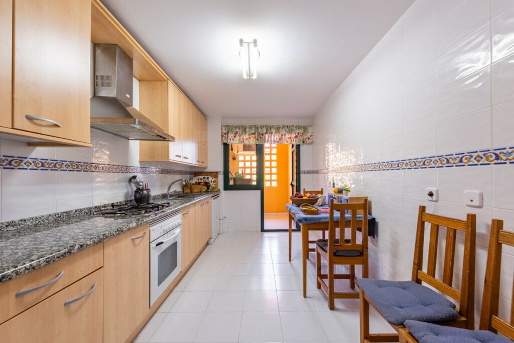 Middle Floor Apartment San Pedro de Alcántara Málaga - image 6