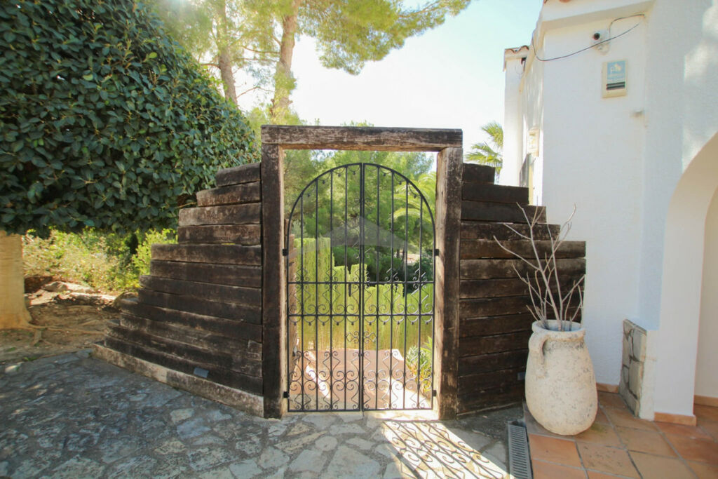 Detached Villa Benissa Alicante - image 6
