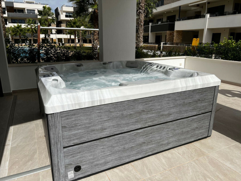 Middle Floor Apartment Los Altos Alicante - image 6