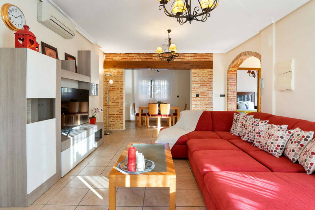 Detached Villa La Florida Alicante - image 6