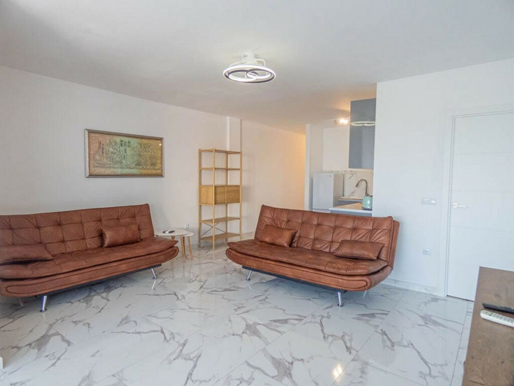 Middle Floor Apartment Villamartin Alicante - image 6