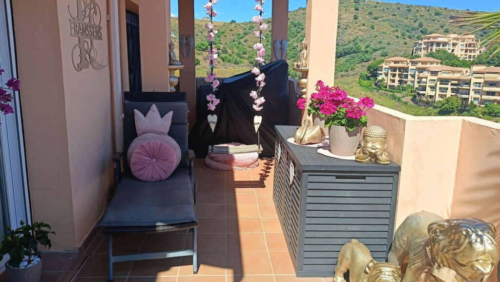 Penthouse Calahonda Málaga - image 6