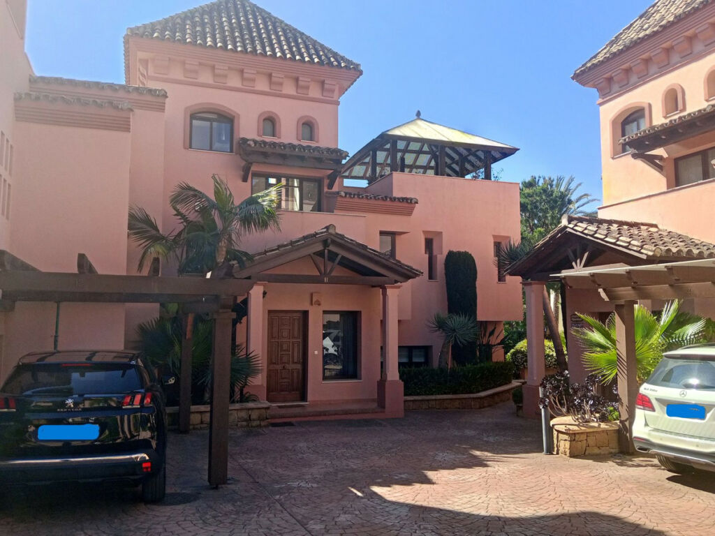Townhouse Marbella Málaga - image 6