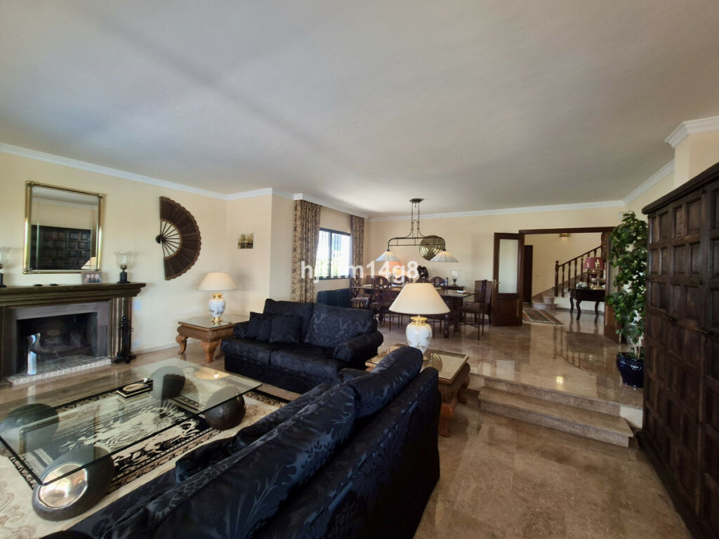 Detached Villa La Campana Málaga - image 6