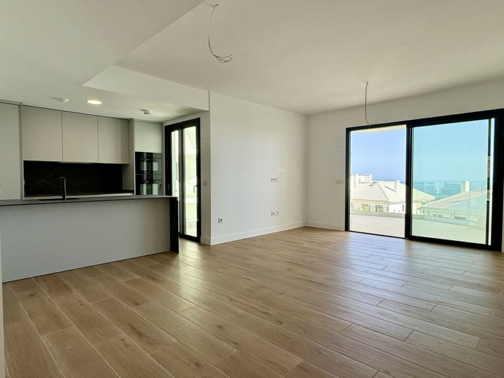 Middle Floor Apartment Higueron Málaga