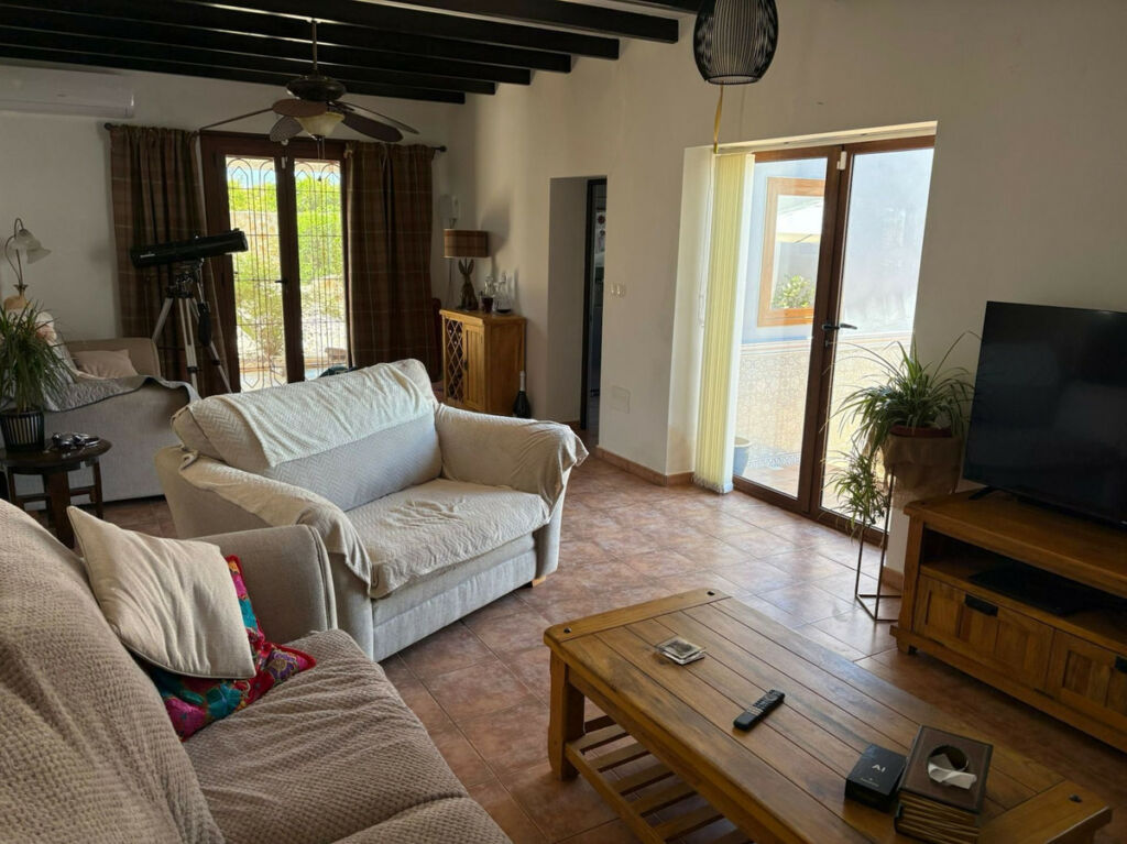 Detached Villa Jacarilla Alicante - image 6