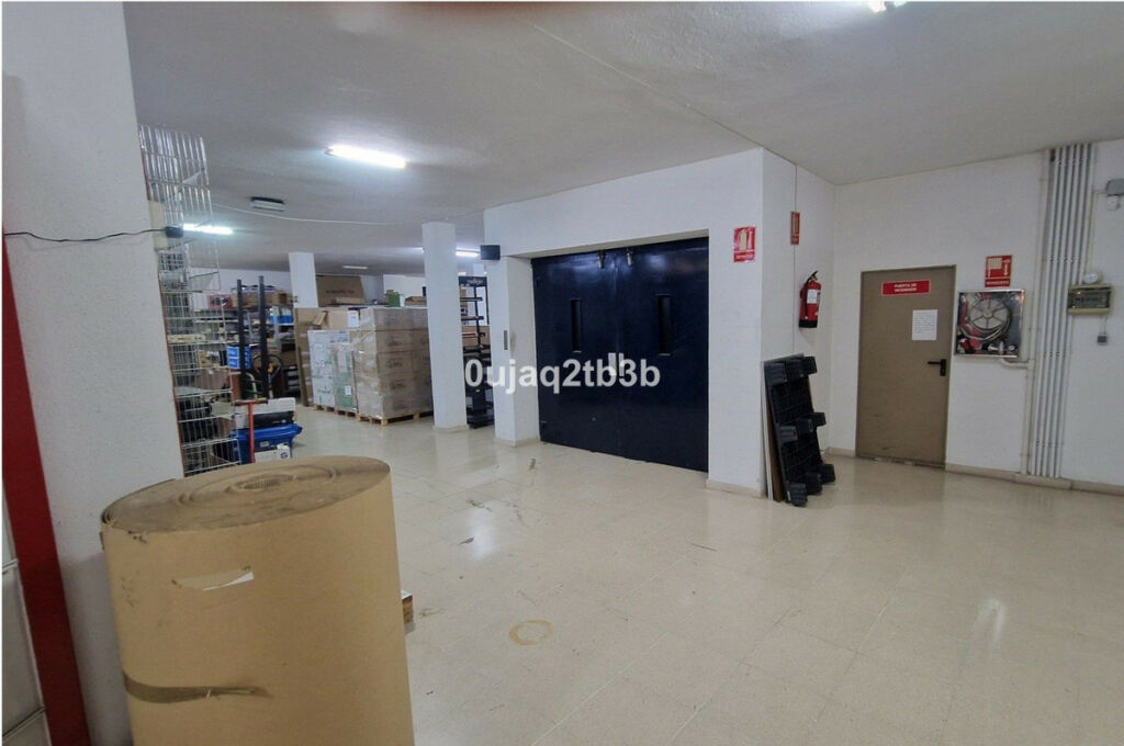 Warehouse Marbella Málaga - image 6