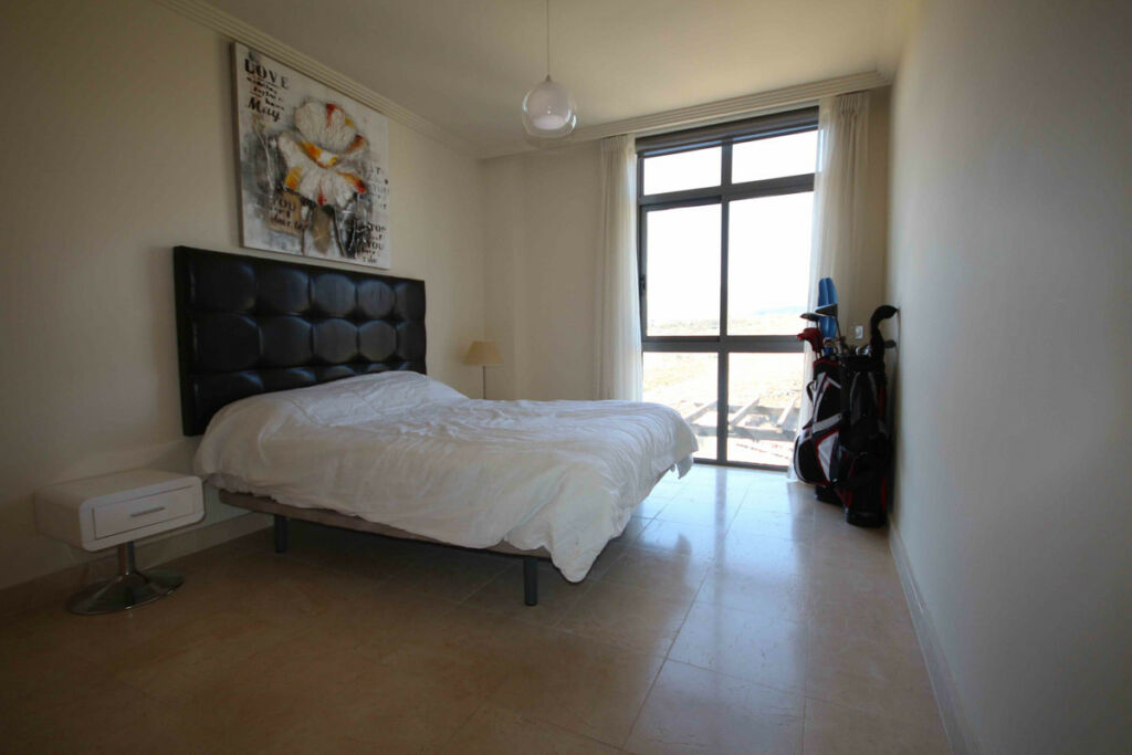 Middle Floor Apartment Benahavís Málaga - image 8