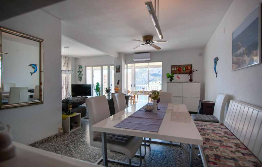 Middle Floor Apartment Calpe Alicante - image 5