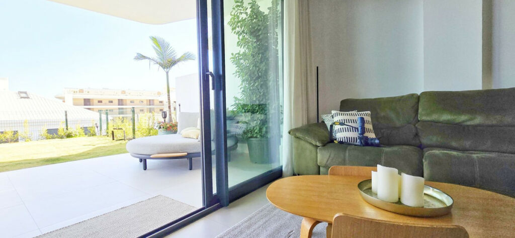 Ground Floor Apartment Benalmadena Pueblo Málaga - image 6