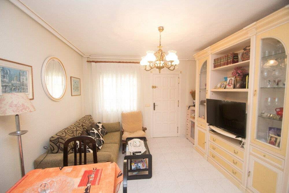 Middle Floor Apartment Mar Azul Alicante - image 6