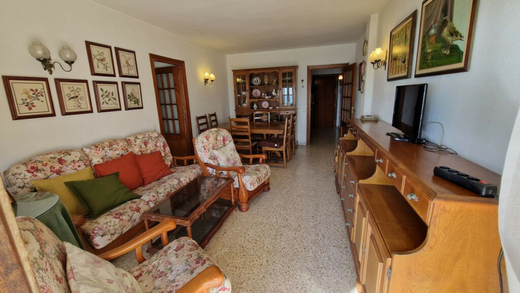 Middle Floor Apartment Estepona Málaga - image 6