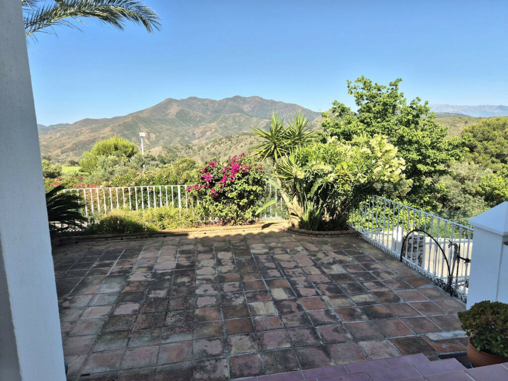 Semi-Detached House Alhaurin Golf Málaga - image 6